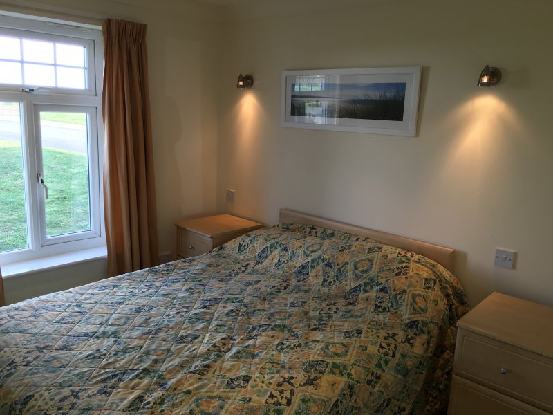 Atlantic Reach Lodge Number 11 - Downstairs Bedroom Image